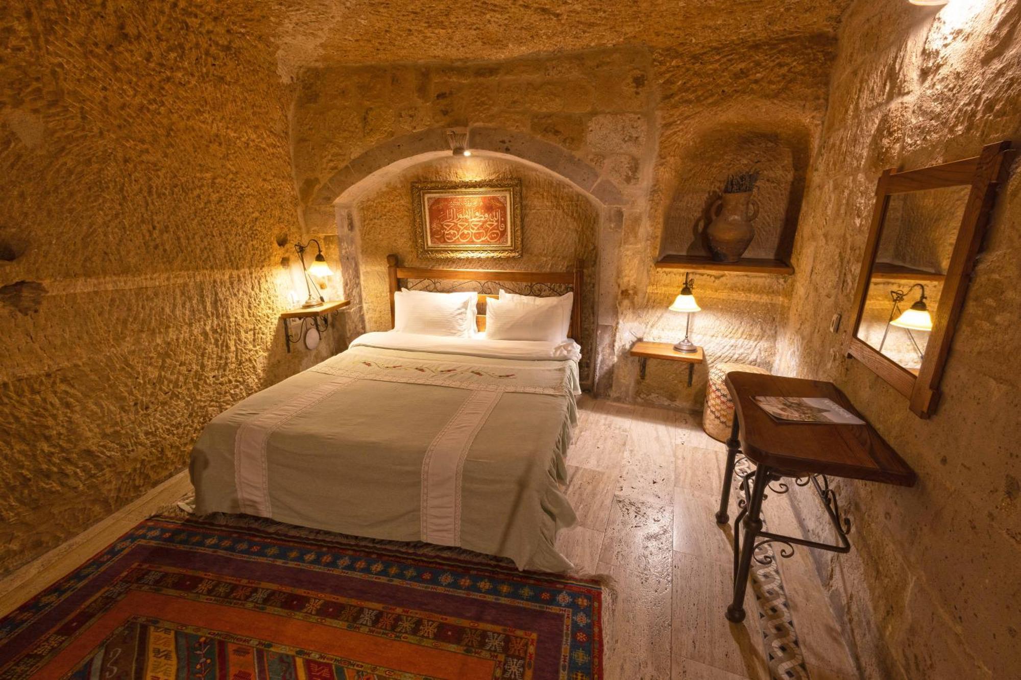 苏丹洞穴套房酒店 格雷梅 外观 照片